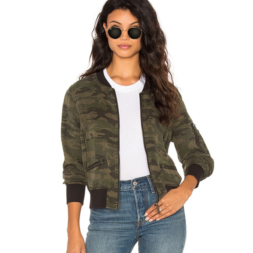 Blooming Jelly camo jacket
